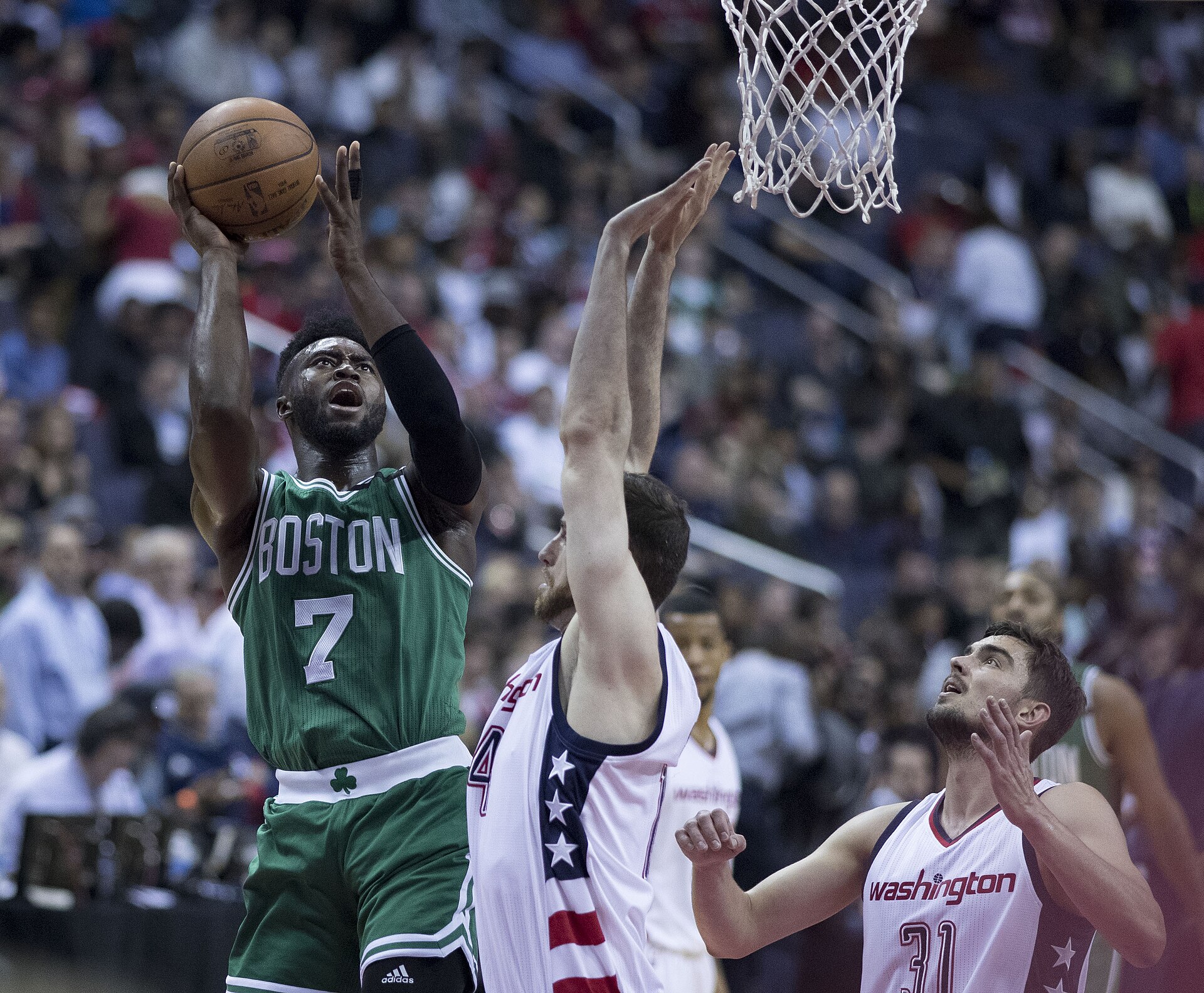 Jaylen Brown compare Stephen A. Smith à El Chapo après des propos jugés menaçants sur ESPN