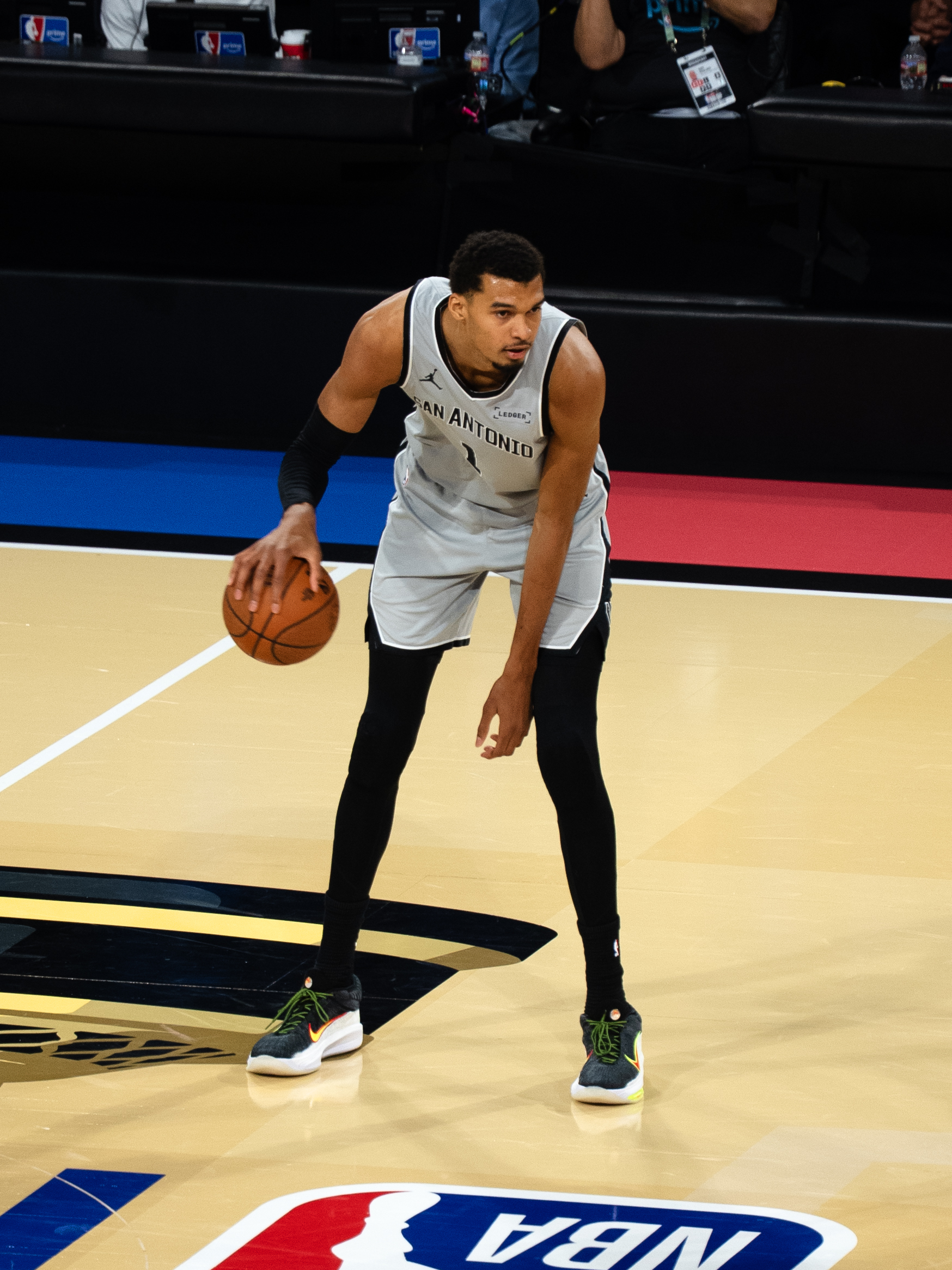 Wembanyama et la coiffure géante : la théorie défensive qui circule dans la communauté NBA