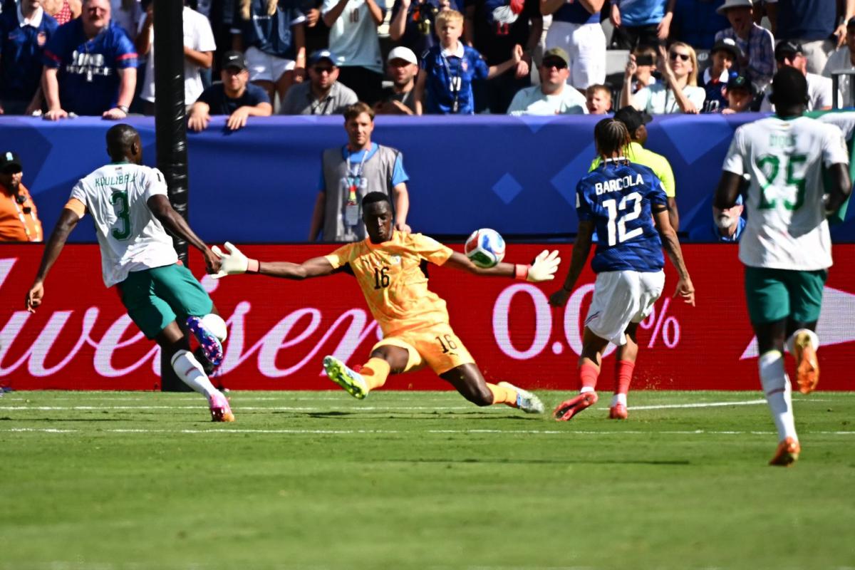 Edouard Mendy reconnaît la qualité de l'adversaire : « Du talent pur en face »