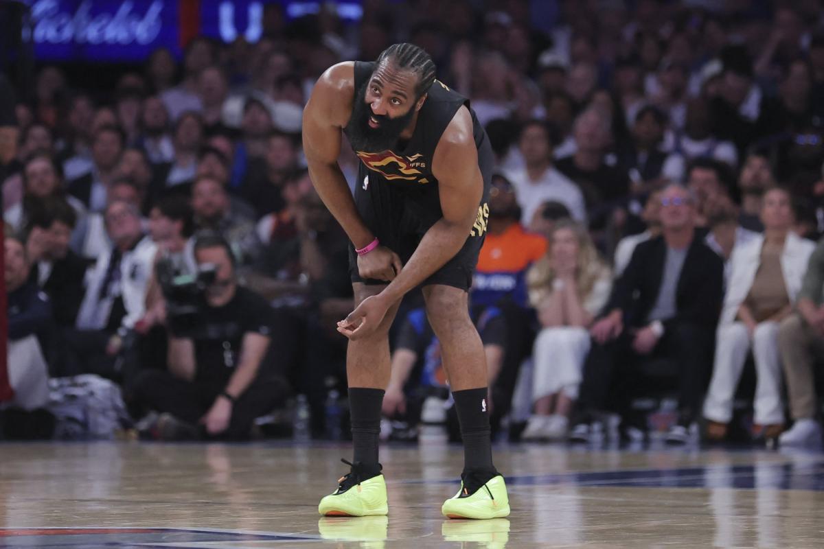 James Harden incapable d'éviter le naufrage de son équipe à New York
