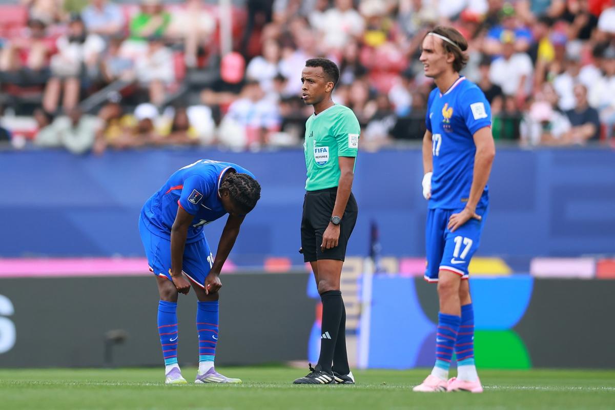L'arbitre somalien écarté du Mondial avait déjà officié face aux Bleuets lors du Mondial U20